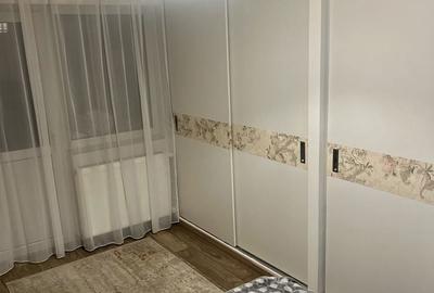 Apartament cu 3 camere decomandat în Central - 1