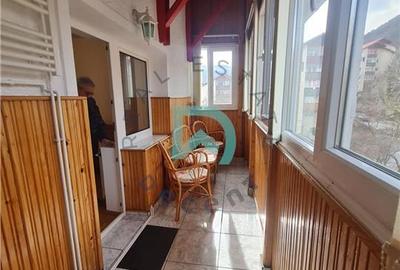 Apartament cu 3 camere decomandat, mobilat în Răcădău - 9