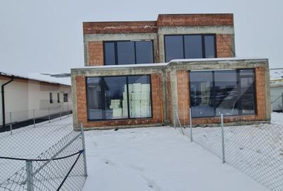 Duplex cu 4 camere cu Canalizare în Sânnicoară - 8