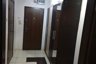 Apartament cu 3 camere decomandat în Titan - 3