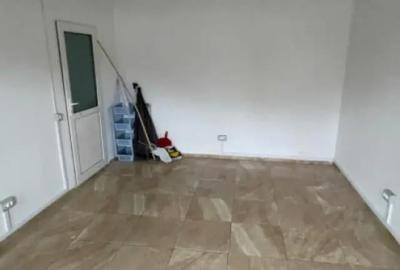 Apartament cu 3 camere decomandat în Central - 4