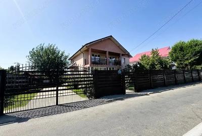 Casă cu 6 camere cu Teren 1250 Mp în Central - 9