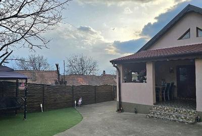 Casă cu Teren 408 Mp în Central - 3