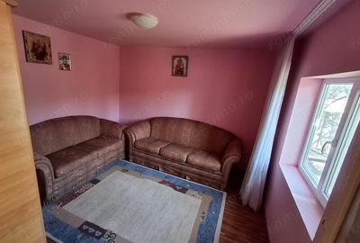 Casă cu Teren 1900 Mp în Peretu - 8