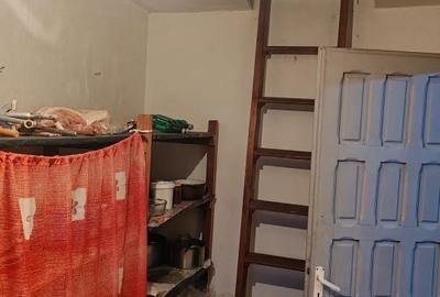 Casă cu 4 camere cu Teren 759 Mp în Tăuții de Sus