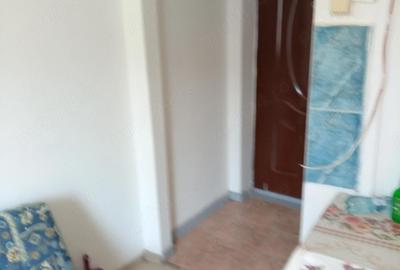 Garsonieră decomandată în Central - 1