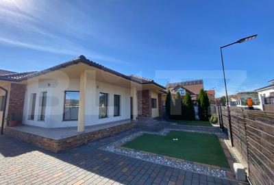 Casa moderna, mobilata, cu curte 5 ari - zona Dedeman, exclusivista - 1