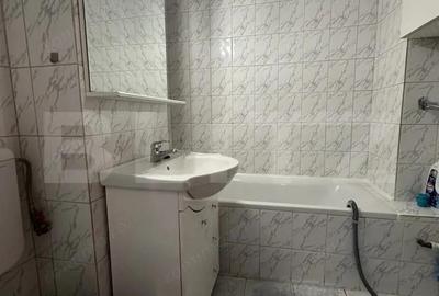 Apartament cu 3 camere decomandat în Corina - 2