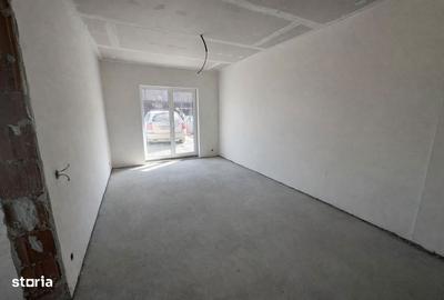 Casă cu 4 camere în Rădaia - 7