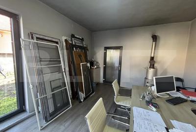 Casă cu 7 camere cu Teren 900 Mp în Central - 2