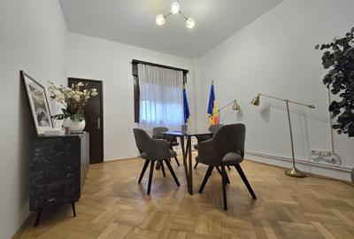 Apartament cu 8 camere decomandat în Aviatorilor - 5