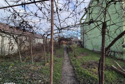 Casă cu 3 camere cu Teren 750 Mp în Central