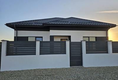 Casa Superba cu 3 camere și Terasă Acoperită lângă Pădure - 1