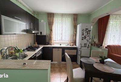 Apartament cu 3 camere semidecomandat în Central - 5