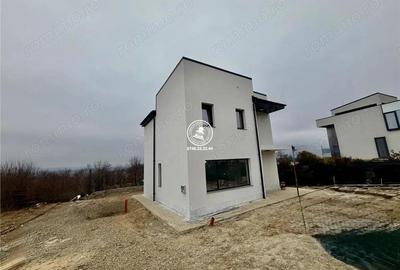 Casă cu Teren 500 Mp în Bârnova - 2