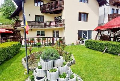 Casă cu 8 camere cu Teren 685 Mp în Exterior Est - 52