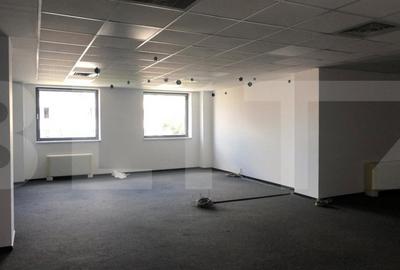 Spațiu comercial, de 570 mp, în Central - 10