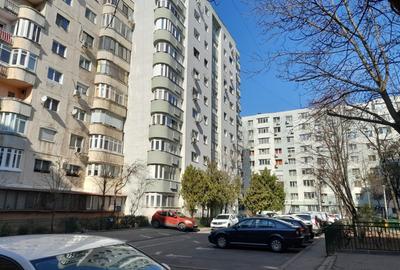 Garsonieră semidecomandată în 1 Decembrie - 2