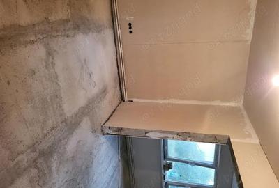 Apartament cu 2 camere nedecomandat în Central