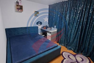 Apartament cu 2 camere semidecomandat, mobilat în Craiovița Nouă