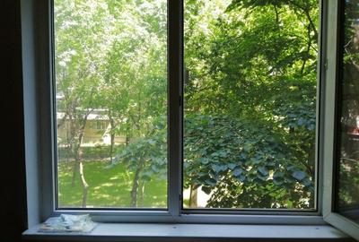 Apartament cu 3 camere decomandat, mobilat în Brâncoveanu