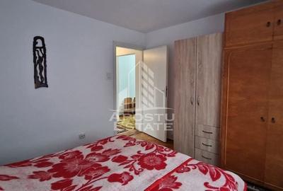 Apartament cu 3 camere, etaj 1, centrala proprie,  Lipovei - 8