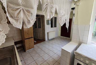 Casă cu 4 camere cu Canalizare în Tărlungeni - 17