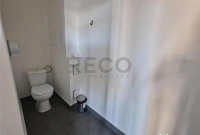 Spațiu comercial, de 200 mp, în Central