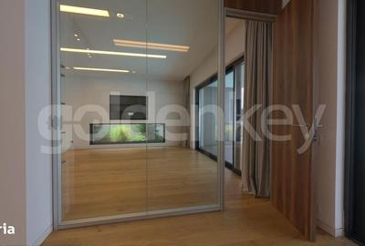 Casă cu 6 camere cu Garaj în Central - 6