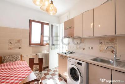 Apartament cu 3 camere decomandat în Central - 2