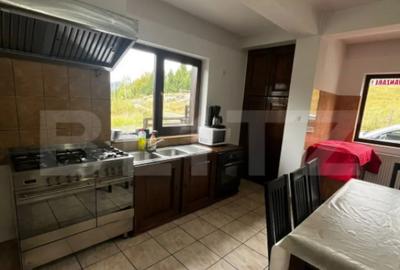 Casă cu 12 camere cu Teren 530 Mp în Colibița - 17