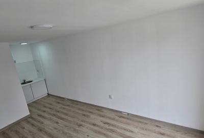 Garsoniera renovata totul nou - 2