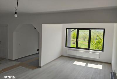 Casă cu 3 camere cu Teren 400 Mp în Tomești - 5