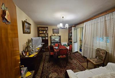 Apartament cu 3 camere decomandat, mobilat în Titan - 1