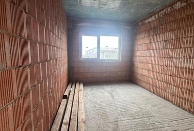 Duplex cu 3 camere cu Teren 290 Mp în Urseni - 4