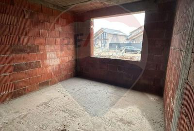 Casă cu 4 camere în Șimnicu de Jos - 5