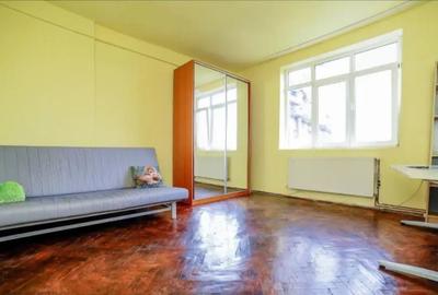 Garsonieră decomandată, mobilată în Cantemir