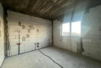 Casă cu 3 camere cu Teren 202 Mp în Central - 2