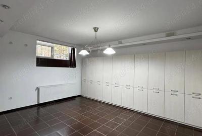 De vanzare apartament 2 camere demisol Centru - 2