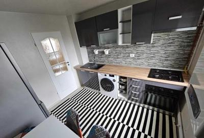 Apartament 3 camere decomandate zona Icil Constanta - 6