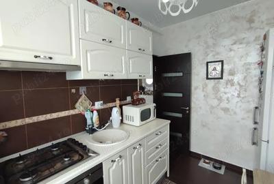 Vand apartament cu 3 camere Suceava - 4