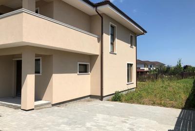 Casă individuală cu 4 camere cu Canalizare în Dezmir - 2