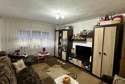 Apartament 3 camere decomandat zona Noua