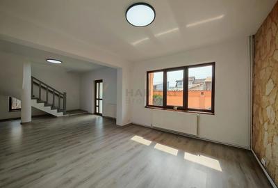 Casă individuală cu 5 camere cu Canalizare în Apărătorii Patriei - 2