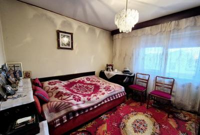 Casa de Cultura -  2 camere decomandate , etaj 1 - 10