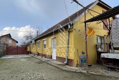 Casă individuală cu 4 camere în Sânmihaiu Român