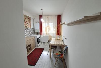Apartament cu 4 camere decomandat, mobilat în Florilor - 14