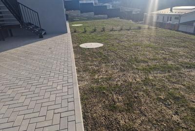 Duplex cu 5 camere cu Canalizare în Dezmir - 8