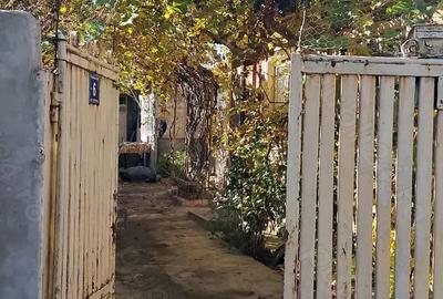 Casă cu 5 camere în Central