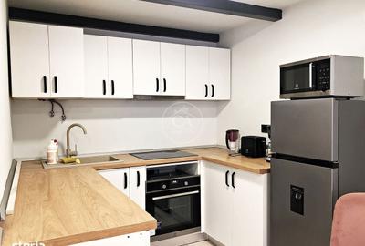 Apartament cu 3 camere decomandat în Ultracentral